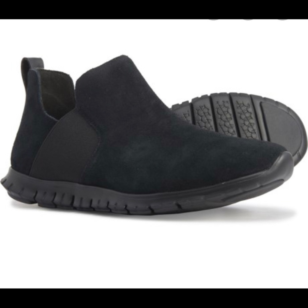 Zero Grand black suede slip on sz 5